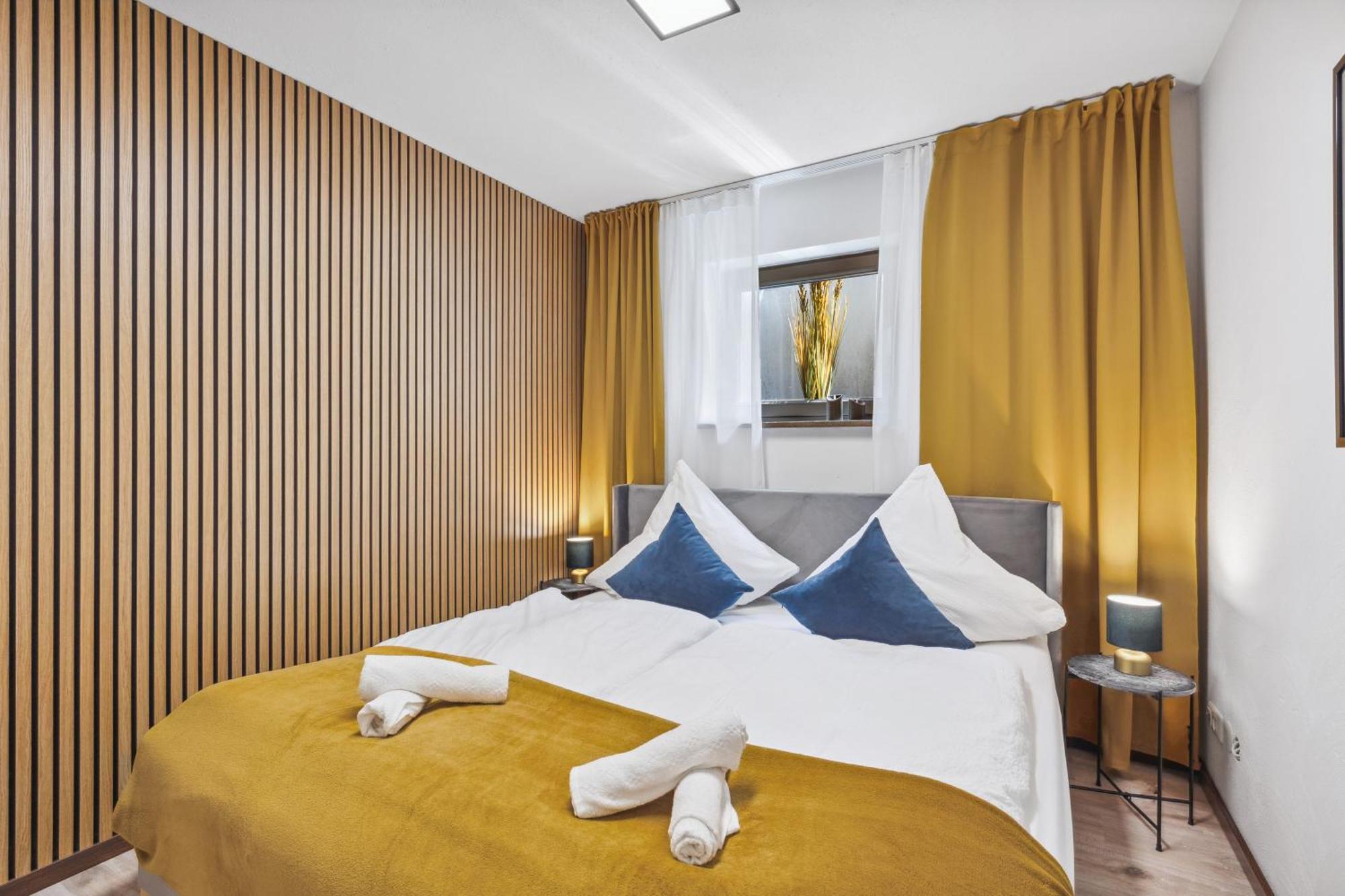 Fewo Moritz Mit Kleiner Terrasse Und Stellplatz Coburg Exterior photo